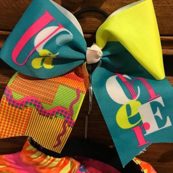 UCA NATIONALS BOW & LS TOP - Picture 3 of 3